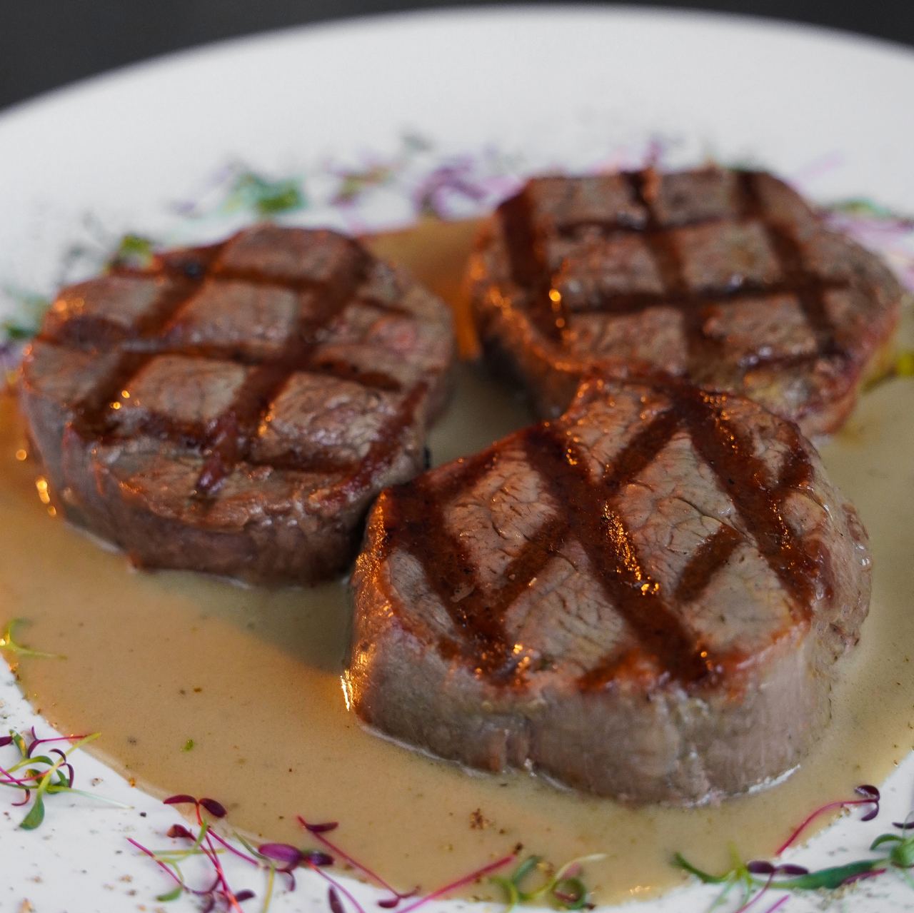 МЕДАЛЬОНИ З ЯЛОВИЧИНИ