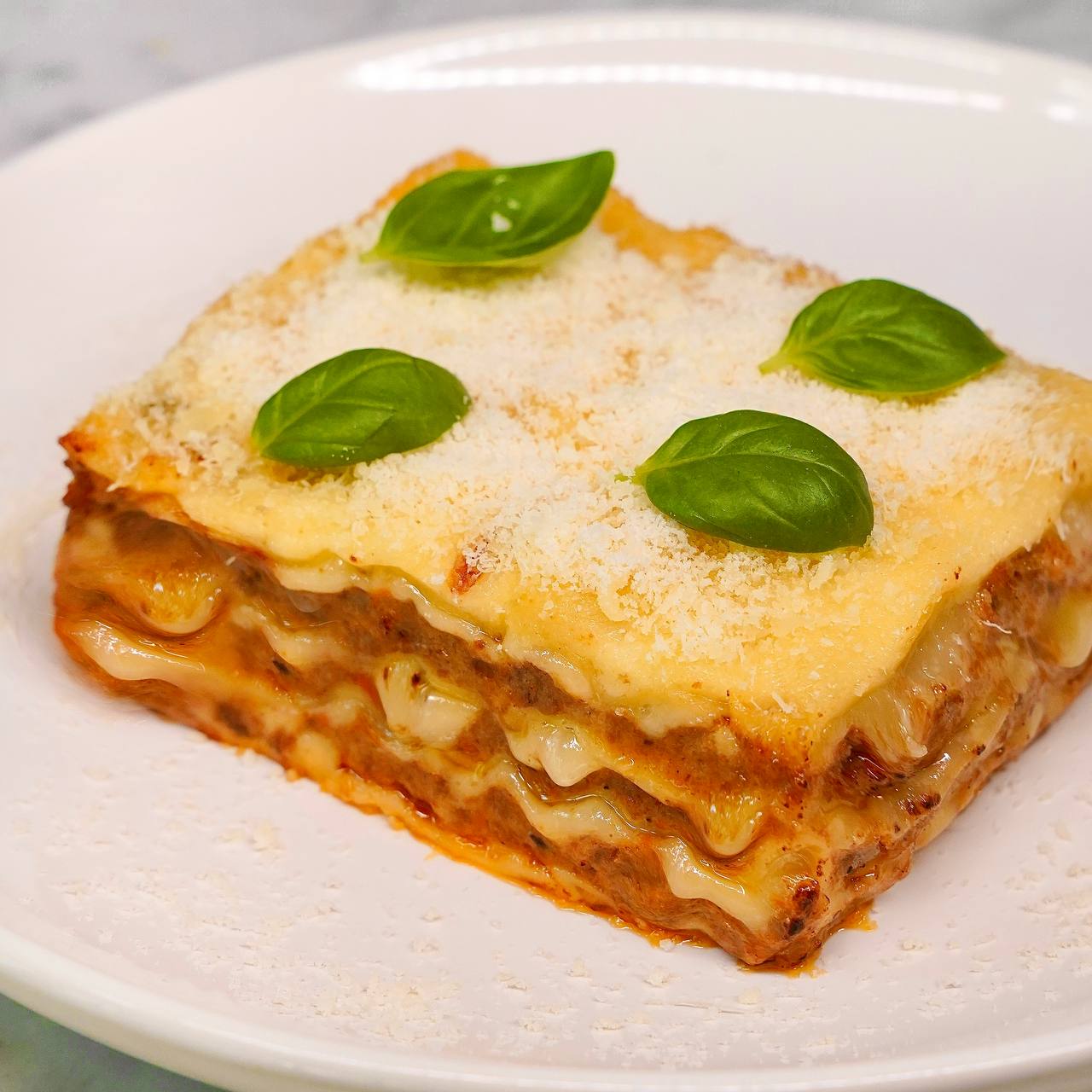 ЛАЗАНЬЯ БОЛОНЬЄЗЕ