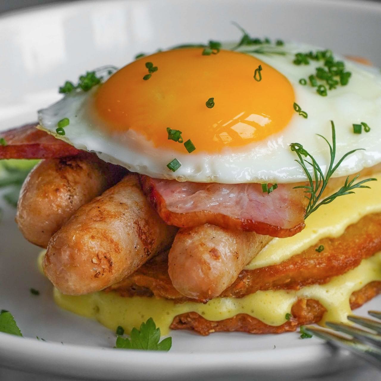 ДЕРУНИ З КУРЯЧИМИ КОВБАСКАМИ