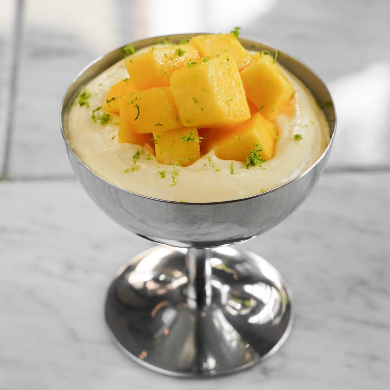 КОКОСОВИЙ ЧІЗКЕЙК