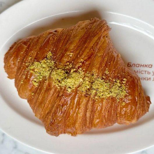 ФІСТАШКОВИЙ КРУАСАН